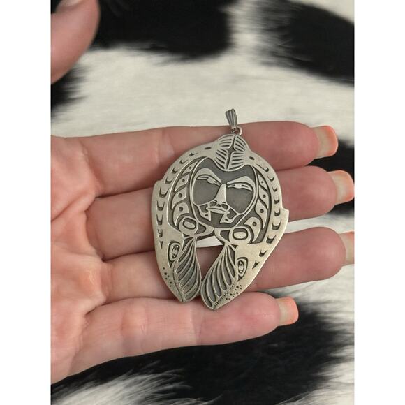 Huge Native American Sterling Silver Indian Skull Chief Headdress Pendant Signed - Picture 7 of 10